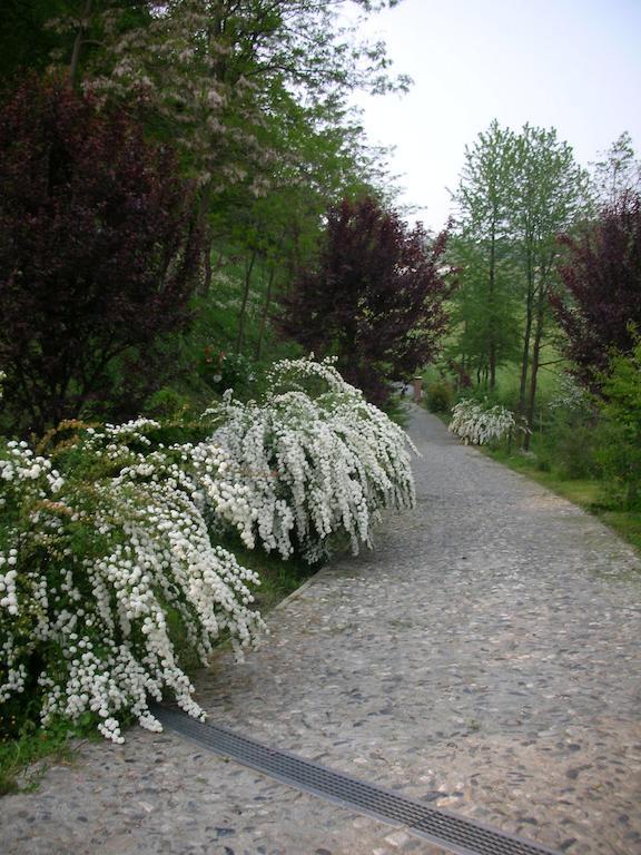 Cascina Nel Bosco Bed and Breakfast Moncucco Torinese Exterior foto
