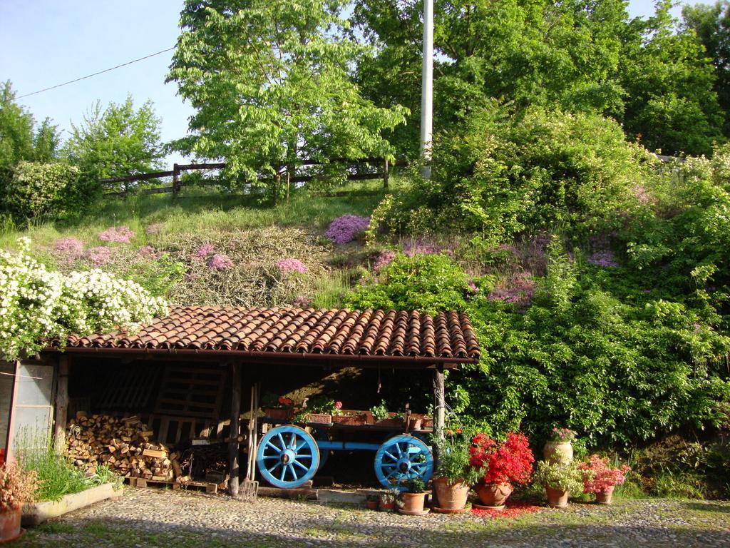 Cascina Nel Bosco Bed and Breakfast Moncucco Torinese Exterior foto